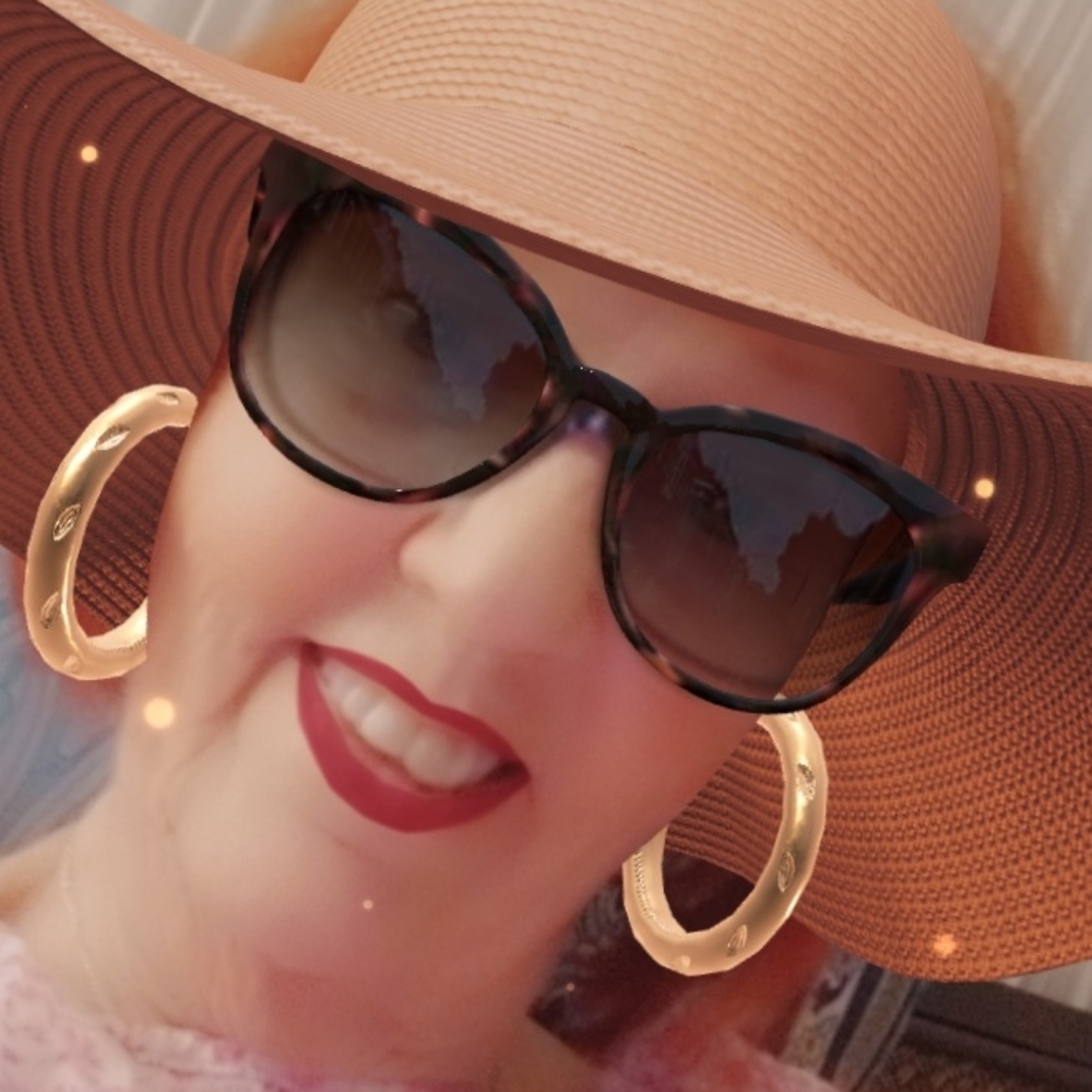 Meet your Posher, Gretchen